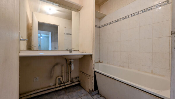 <span class="sdi_exclu"></span>  APPARTEMENT ST DENIS - 3 pièce(s) - 46.6 m2 - immagine 9