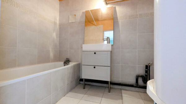 <span class="sdi_exclu"></span>  APPARTEMENT ST DENIS - 4 pièce(s) - 63,61 m2 - Image 9