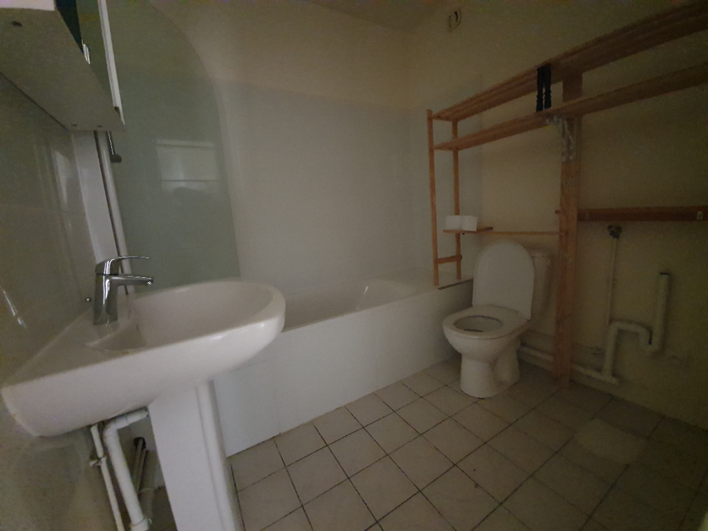 <span class="sdi_exclu"></span>VENDU !<div class="sdi_vendu"></div> Appartement Saint Denis 1 pièce(s) 30 m2 – Image 7